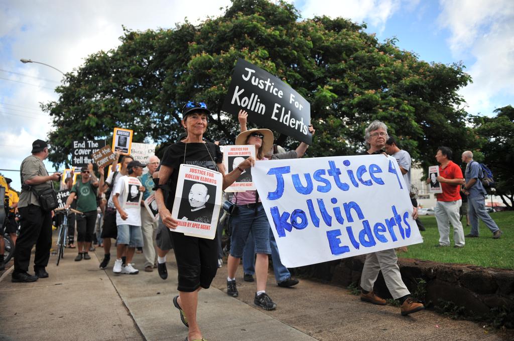 Protesters Mourn Local Killed In Waikiki Shooting Honolulu Civil Beat