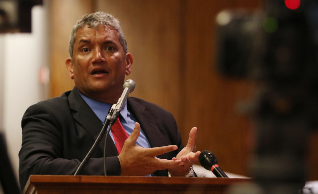 Hawaii Mayor Billy Kenoi at the Legislature in January 2015.