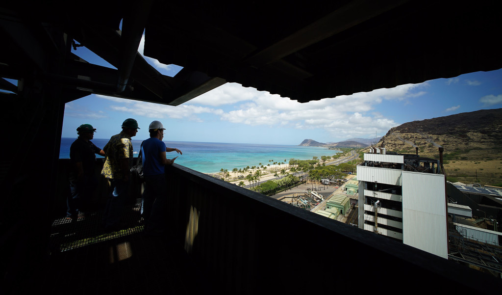 HEI Kahe Power plant tour, 9th floor. Waianae coastline in view. 14 april 2016.