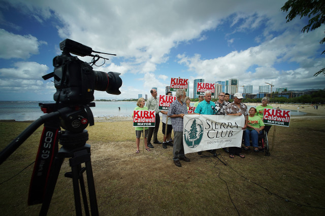 Sierra Club has press conference endorsing Honolulu Mayor candidate Mayor Kirk Caldwell at presser held at Magic Island. 1 nove 2016