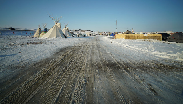 Standing Rock Oceti Sakowin road. 3 dec 2016