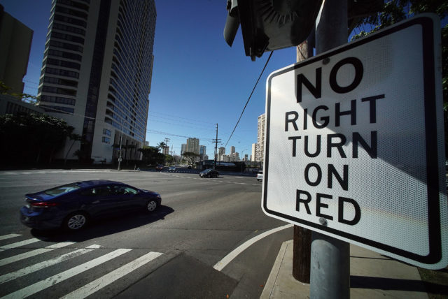 No Right Turn on Red sign at Date Kapiolani Blvd intersection.