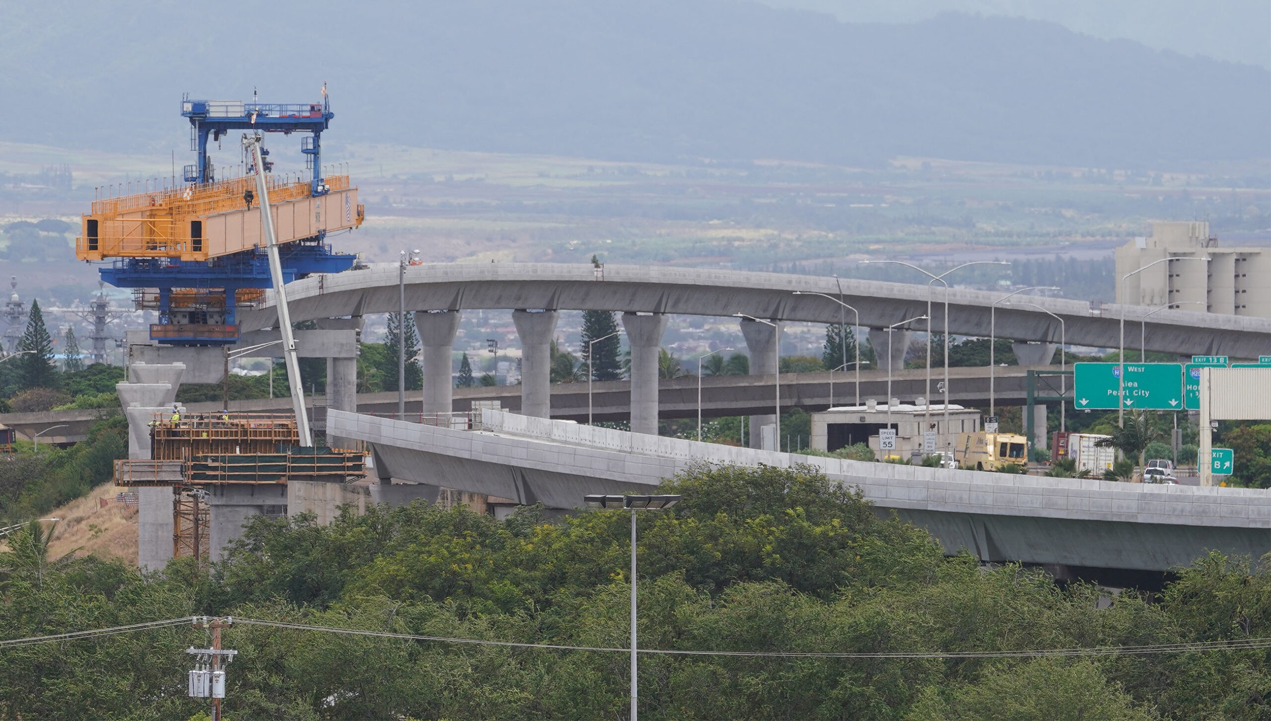Hart Rail Guideway Near Daniel K Inouye International Airport Pe Honolulu Civil Beat