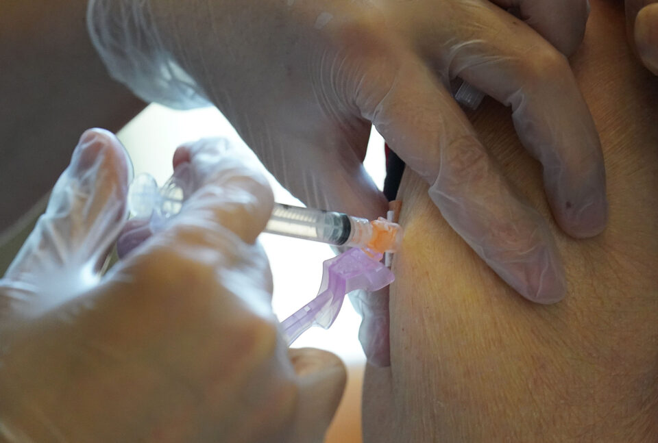 Fed Help Would Give Hawaii’s Vaccination Campaign A Shot In The Arm