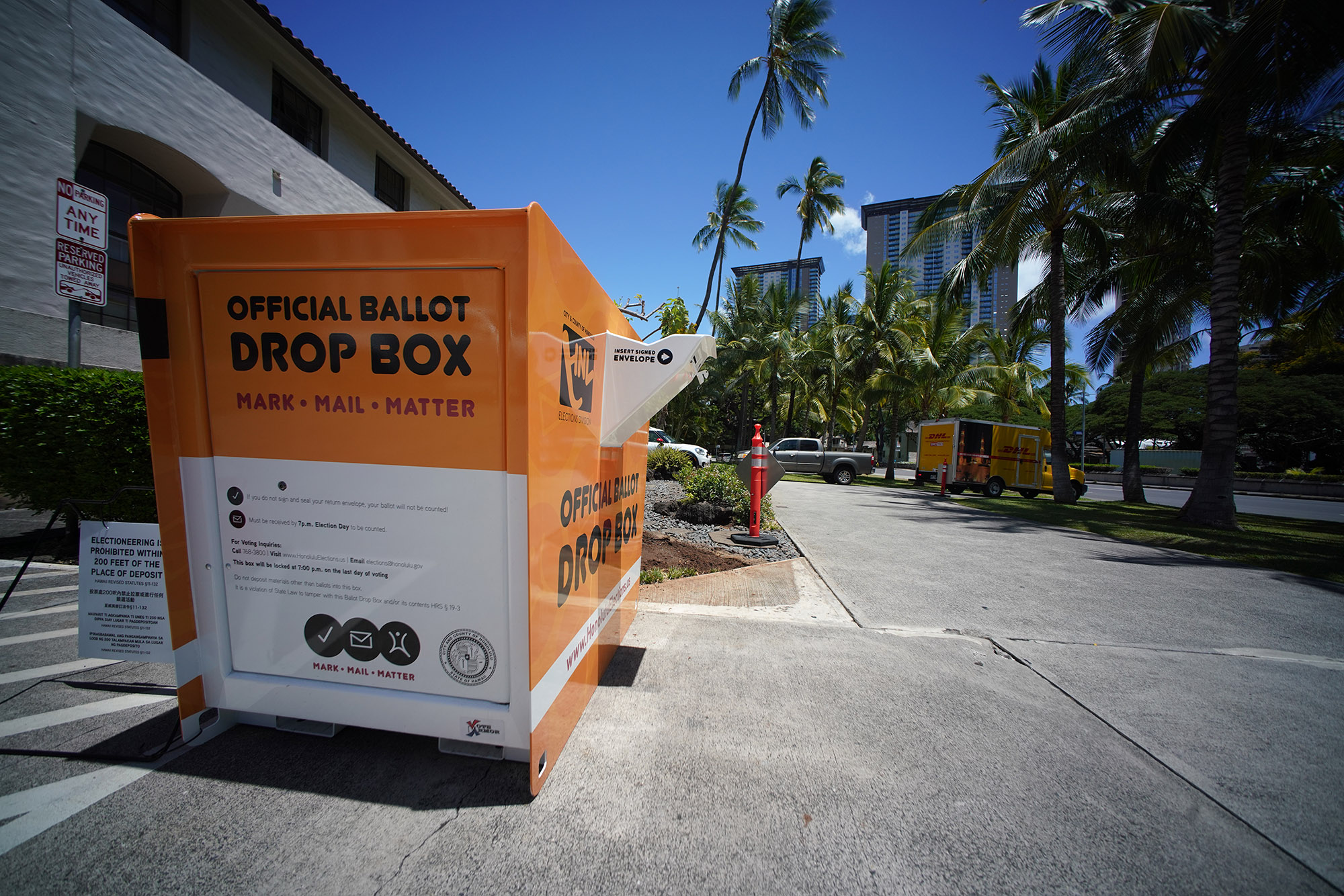 Honolulu City Council Candidates Spend Big Bucks On Campaigns As