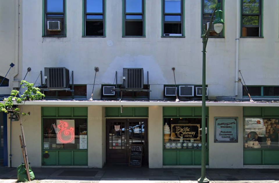 Pacific Gateway Center Gives Immigrant Businesses A Boost