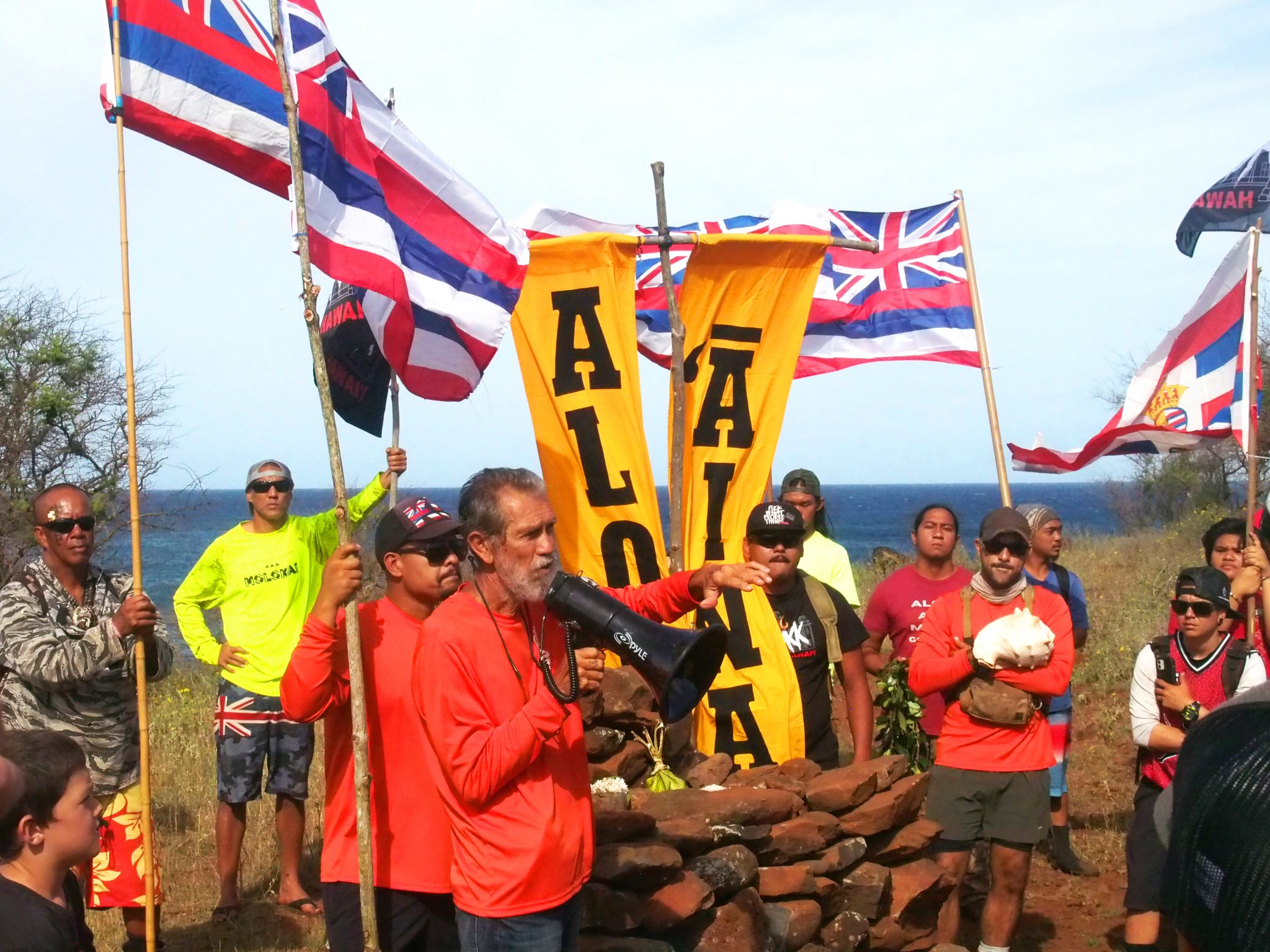 Gate To Kawakiu Beach On Molokai Is Open Again — For Now - Honolulu ...