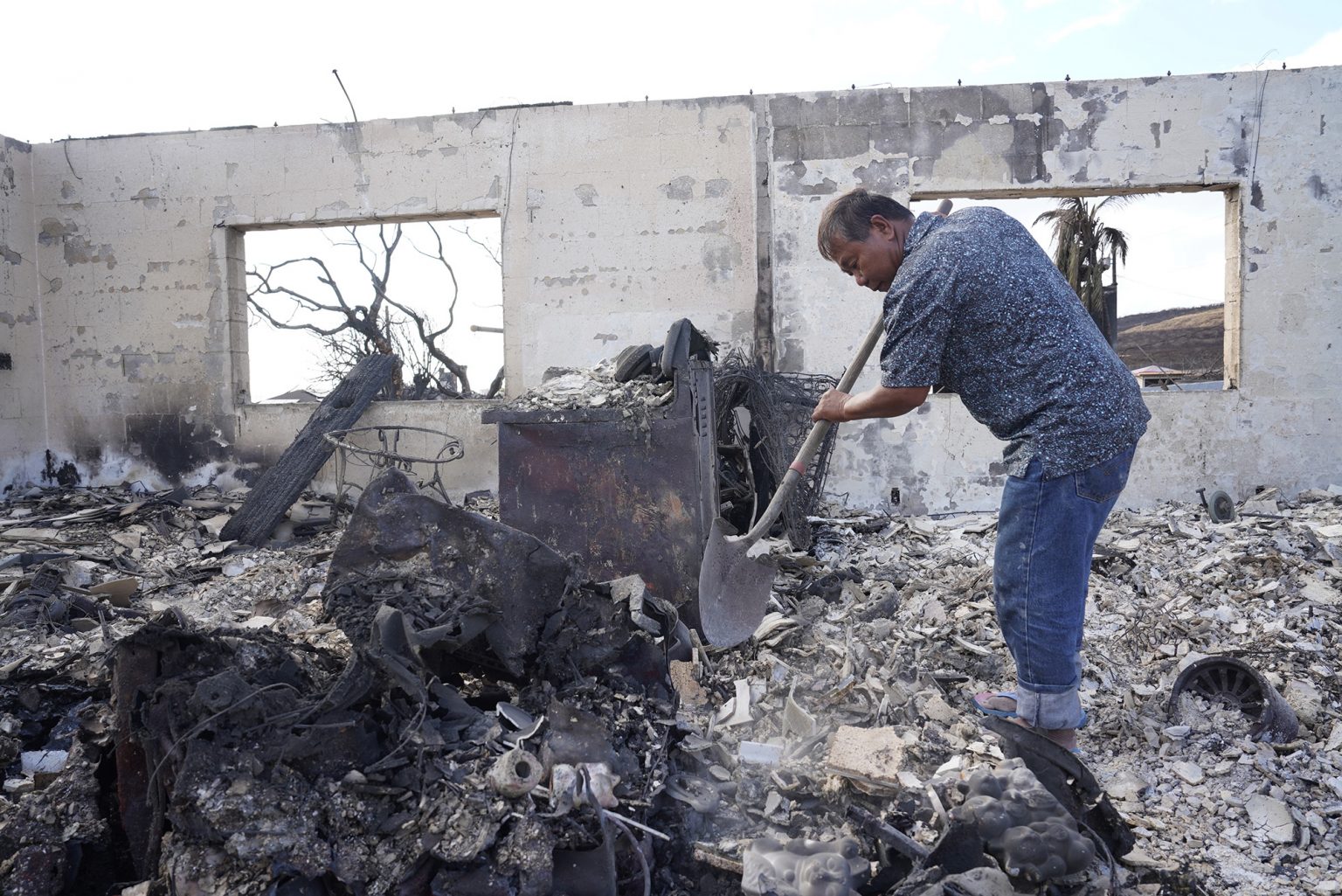 Maui's Top Emergency Officials Were Off Island As Wildfires Hit Lahaina