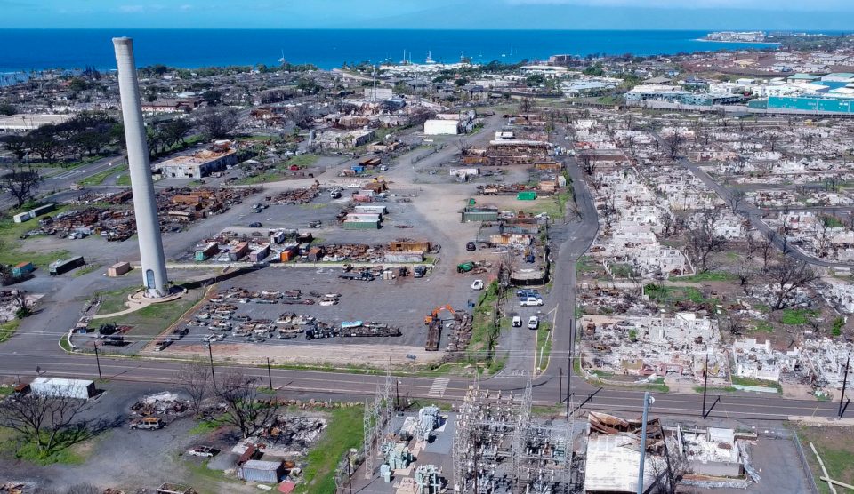 Officials Confront Lahaina's Fire Evacuation Route Problem With