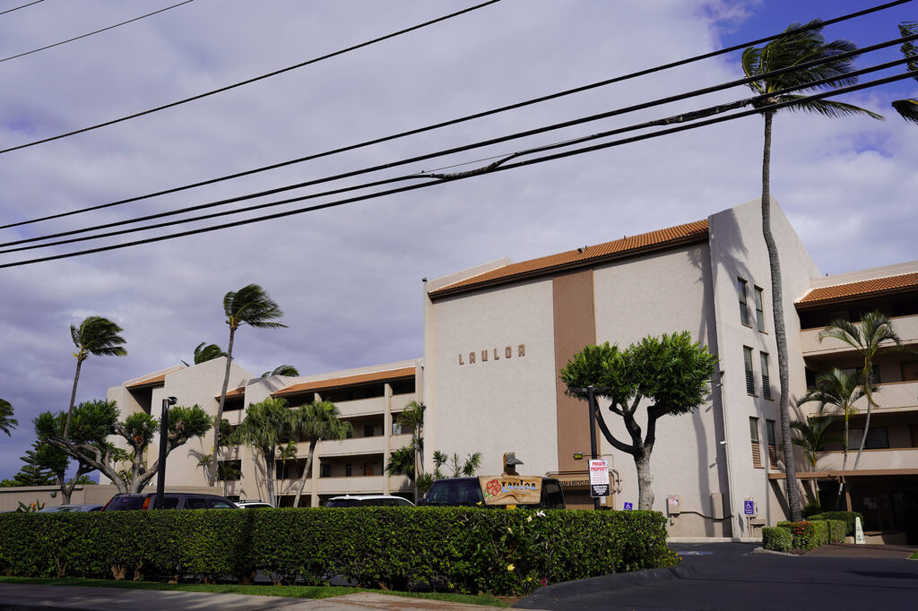 Lauloa Maalaea condo is on the Minatoya List Thursday, Aug. 1, 2024, on Maalaea Bay in Wailuki. These properties contain units for short-term rentals. (Kevin Fujii/Civil Beat/2024)