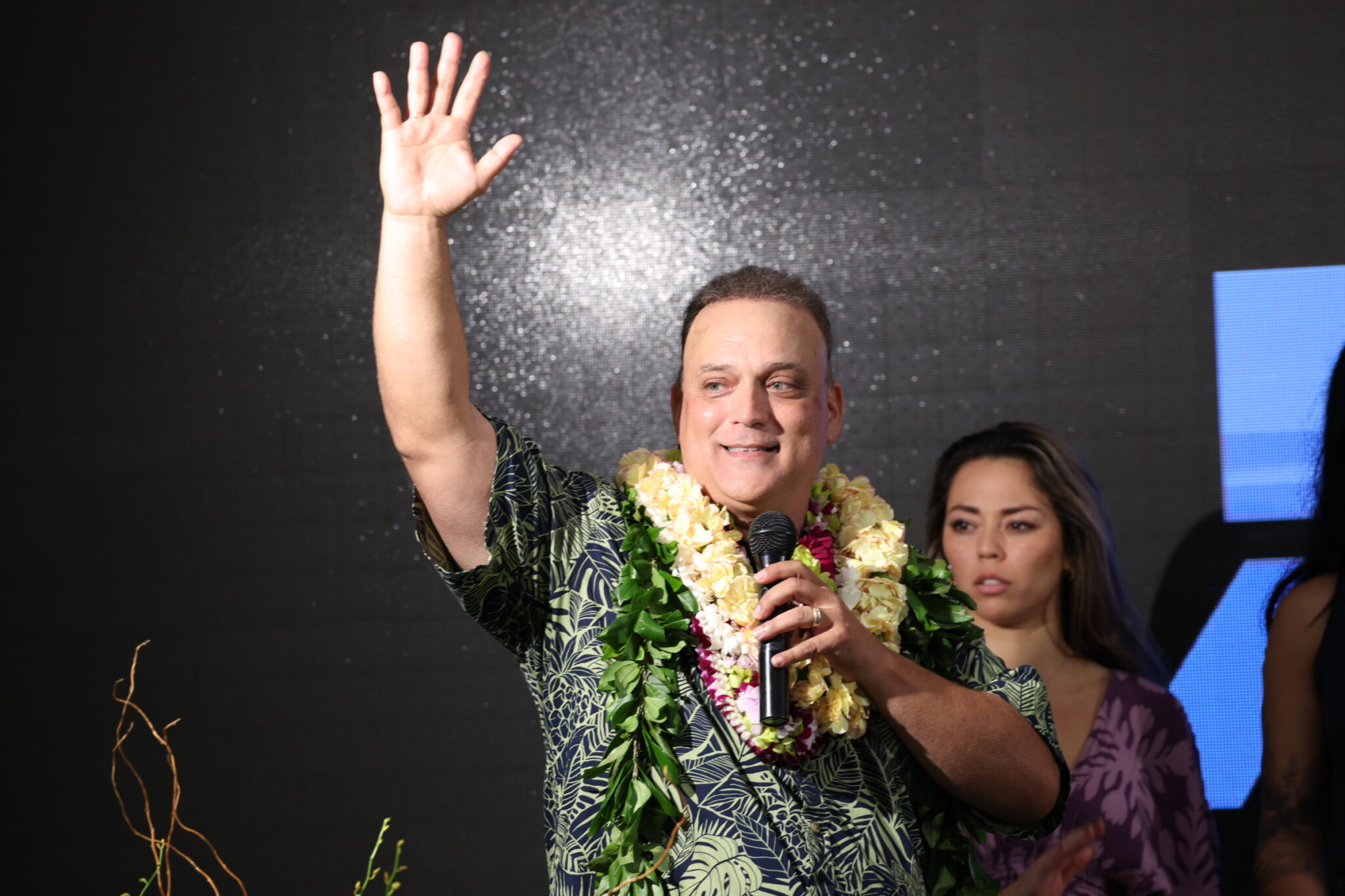 Big Island Candidate for Mayor Dr. Kimo Alameda at his Party(Cody Yamaguchi/Civil Beat/2024)