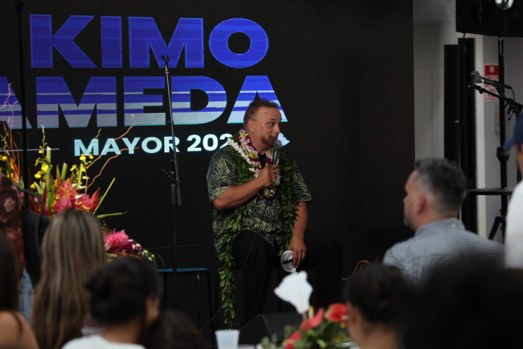 Big Island Candidate for Mayor Dr. Kimo Alameda at his Party(Cody Yamaguchi/Civil Beat/2024)