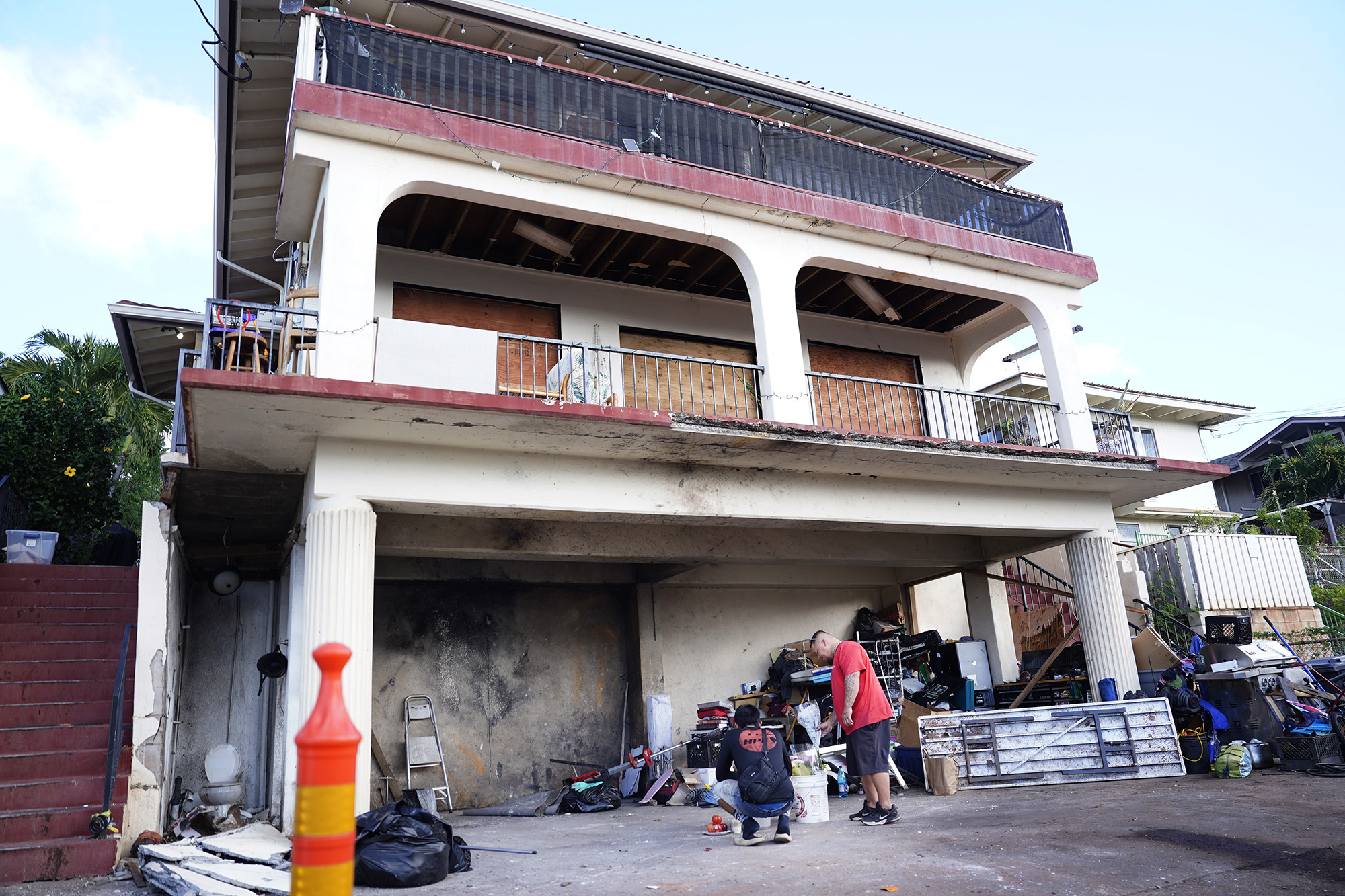 Four More Arrested In New Year's Fireworks Explosion - Honolulu Civil Beat