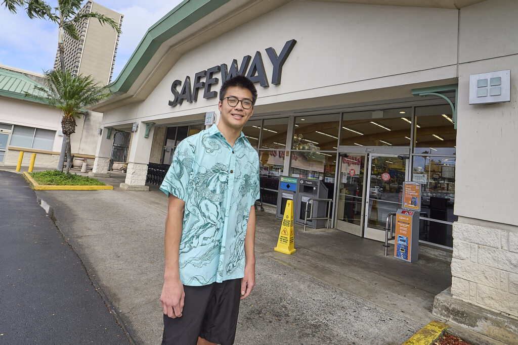 Micah Naniole-Furutani at the Pali/Vineyard location of Longs Drugs and Safeway where he shops for groceries using his EBT card,
(David Croxford/Civil Beat/2025)