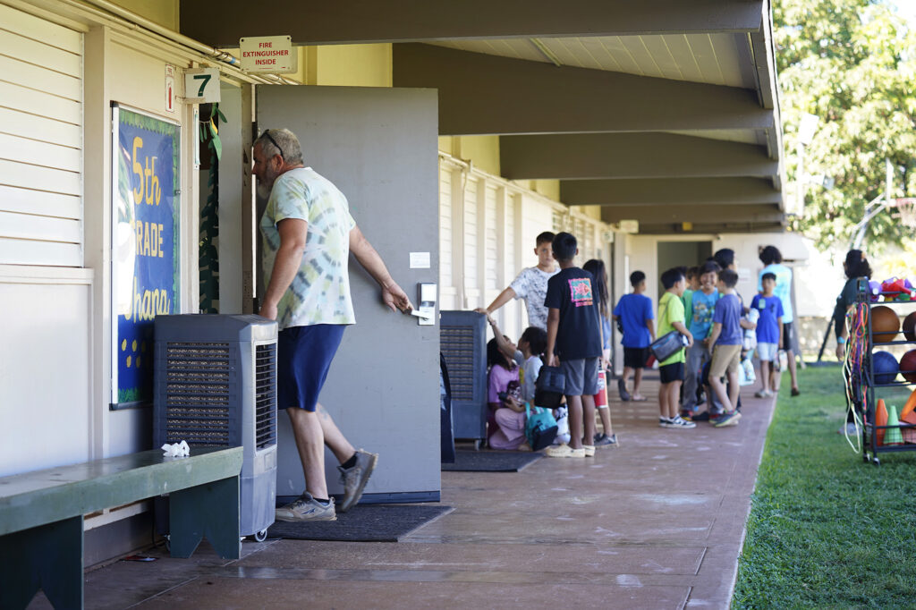 Hawaiʻi Technology Academy students attend in-person class Tuesday, Dec. 2, 2025, in ʻEwa Beach. (Kevin Fujii/Civil Beat/2025)