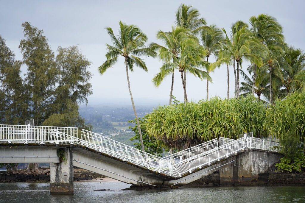 Moku‘ola Island and bridge are closed after workers damaged the bridge photographed Tuesday, Dec. 16, 2025, in Hilo. The popular destination also known as Coconut Island is located in Liliʻuokalani Gardens. (Kevin Fujii/Civil Beat/2025)