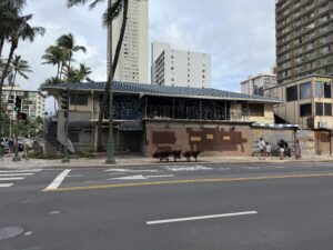 ABC Stores CEO Lags On Fixing Up ‘Eyesore’ In Busy Waikīkī Corridor
