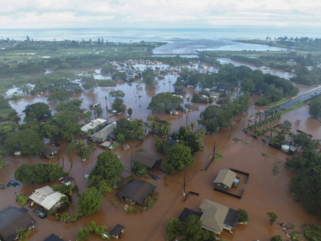Waialua, seen here Friday morning, was under an evacuation order as heavy rains flooded the area. (Craig Fujii/Civil Beat/2026)