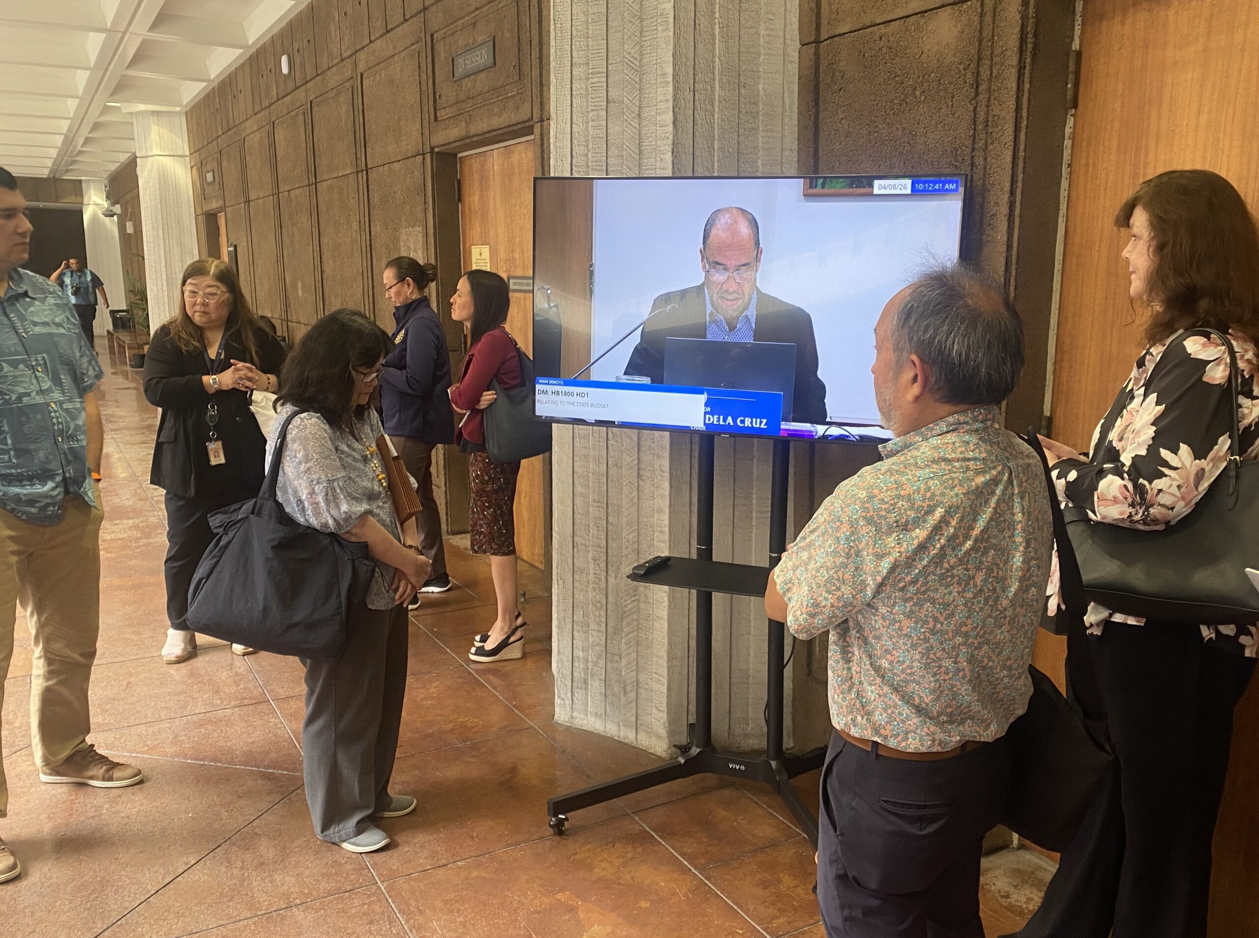 The Sunshine Blog: Follow Along, Folks. Money Matters More Than Ever This Year