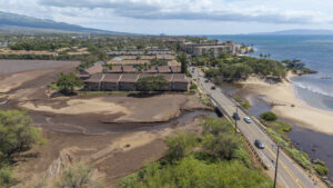 ‘Don’t Make It Worse’: Kīhei Cleans Up, Braces For More Rain