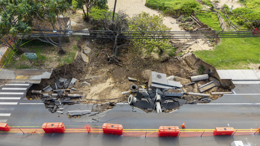 A sinkhole damaged South Kīhei Road near Kamaole Beach Park II after the Kona low storms in March. (Sean Hower/Civil Beat/2026)