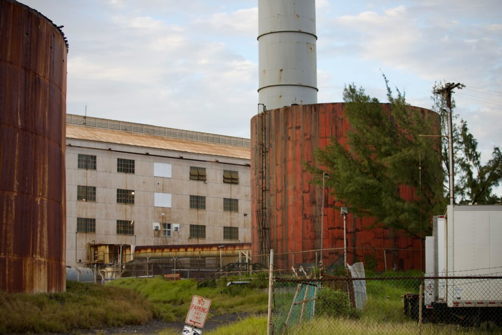 Kahului generating station. (Erin Nolan/Civil Beat/2026)